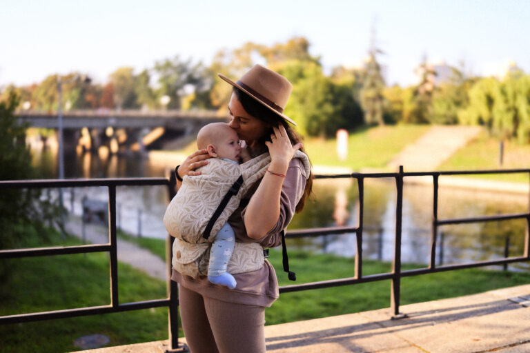 Sesja miejska mamy z synkiem